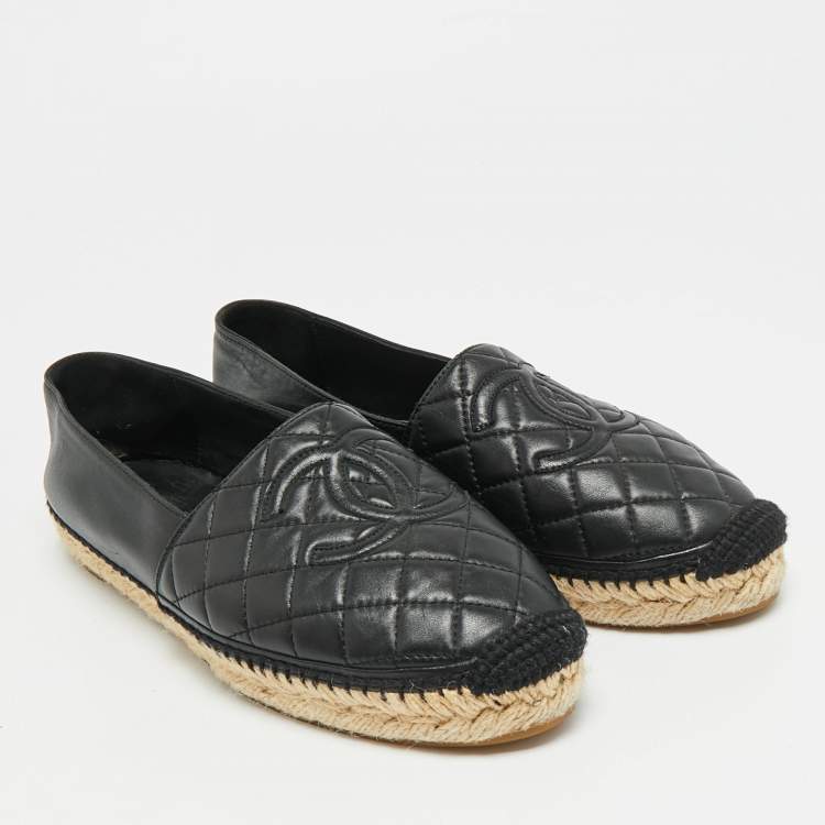 Pre Owned Chanel CC Interlocking Size 39 Black Quilted Leather Espadrille Flats
