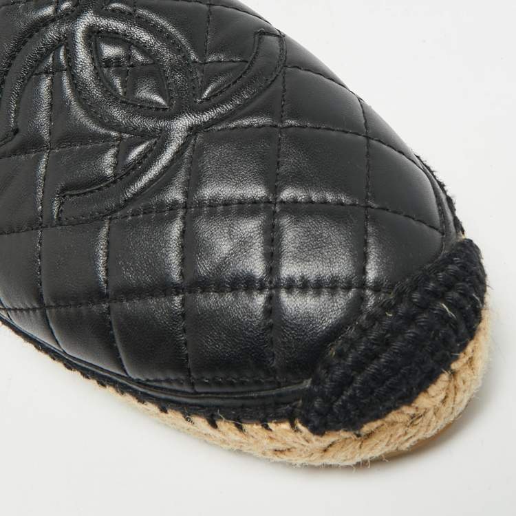 Pre Owned Chanel CC Interlocking Size 39 Black Quilted Leather Espadrille Flats