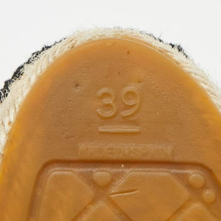 Pre Owned Chanel CC Interlocking Size 39 Black Quilted Leather Espadrille Flats