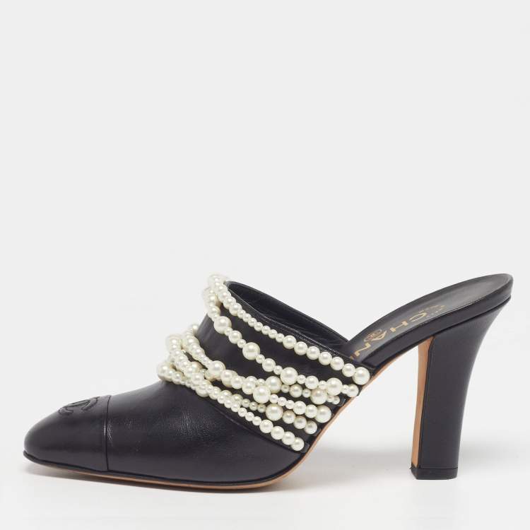 Pre Owned Chanel CC Size 38 Black Leather Cap Toe Pearl Embellished Mules