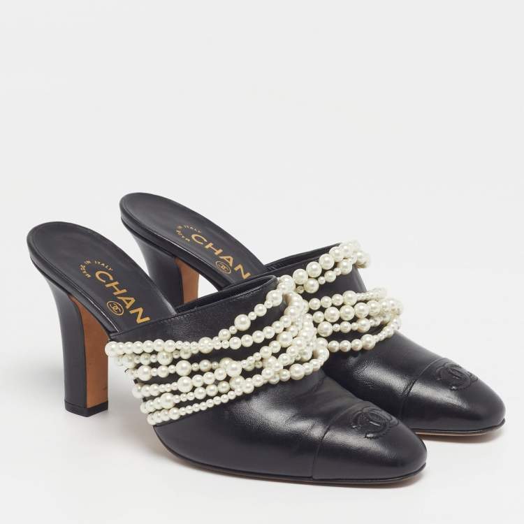 Pre Owned Chanel CC Size 38 Black Leather Cap Toe Pearl Embellished Mules