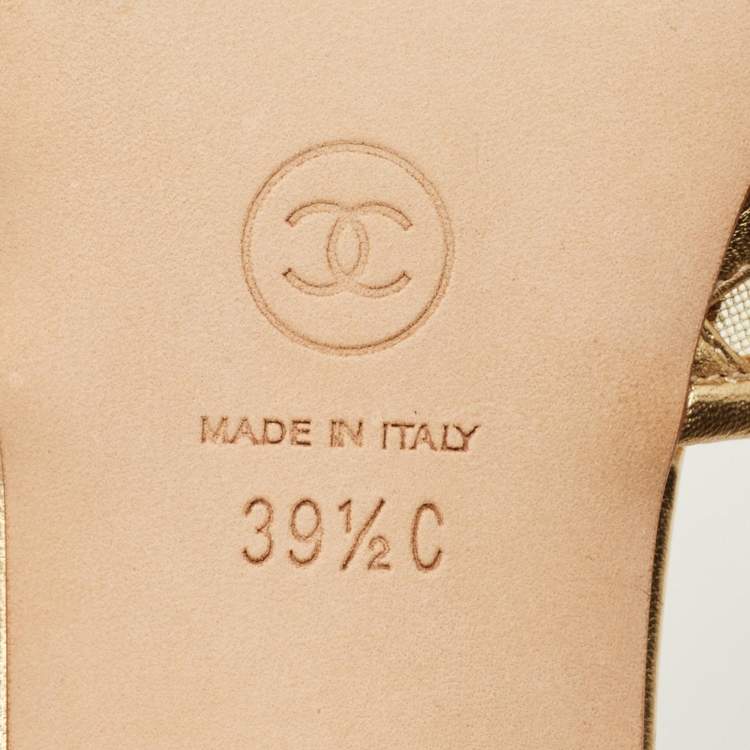 Pre Owned Chanel CC Size 39.5 Metallic Gold Woven Leather and Mesh Slide Sandals