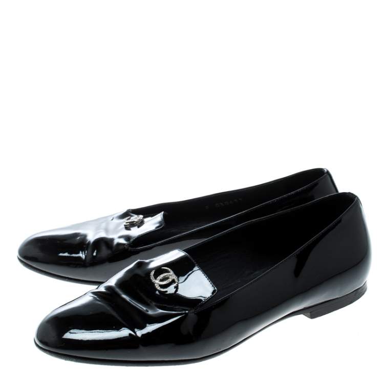 Pre Owned Chanel Black Patent Leather CC Smoking Slippers Size 38 