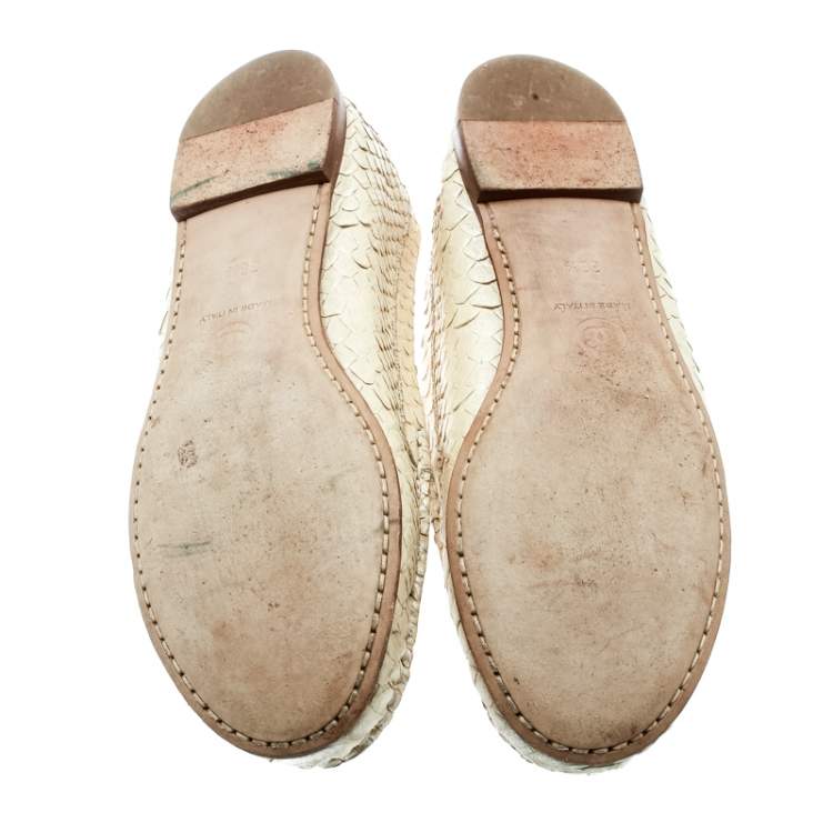 Pre Owned Chanel Pearl Finish Cream Python Leather Slip On Loafers Size 38.5