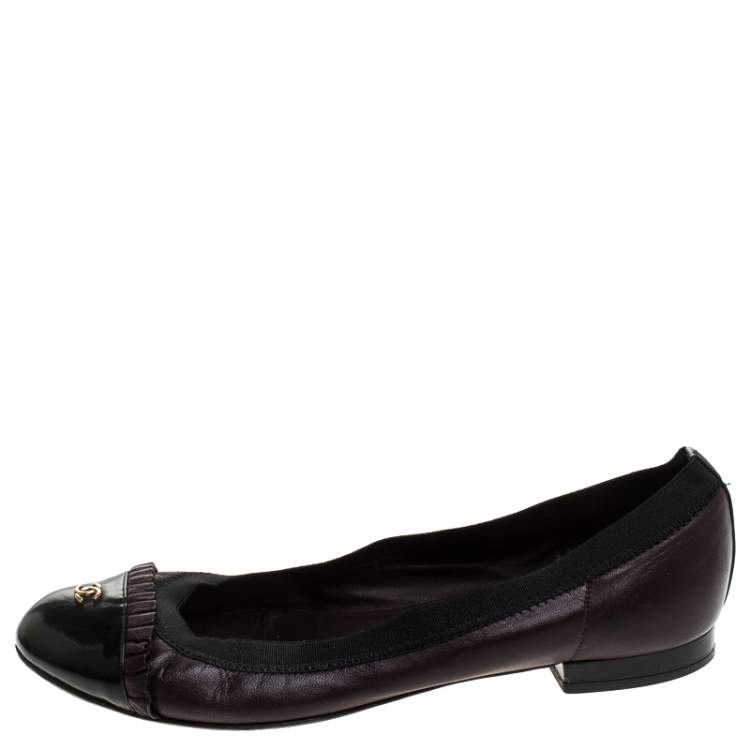 Chanel Burgundy/Black Leather And Patent Leather Ruffle Trim Cap Toe  Scrunch Ballet Flats Size 36.5 Chanel