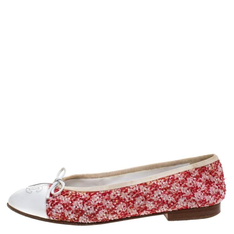 Chanel Red/White Tweed Fabric And Leather CC Cap Toe Bow Ballet