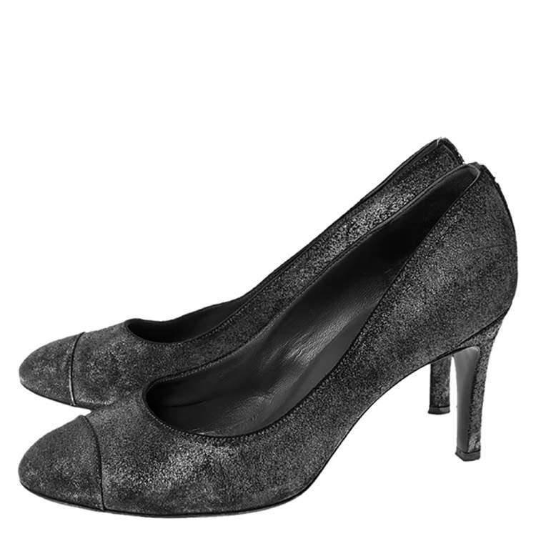 Pre Owned Chanel Metallic Distressed Textured Suede CC Cap Toe Pumps Size 40.5