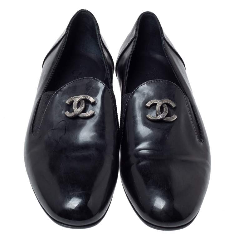 Pre Owned Chanel Black Leather CC Slip On Loafers Size 35.5