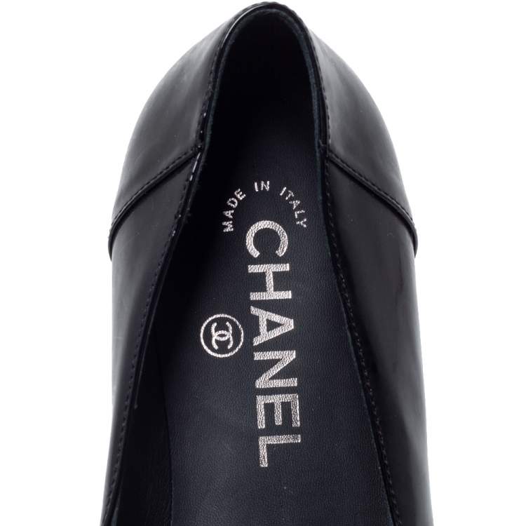 Pre Owned Chanel Black Leather CC Slip On Loafers Size 35.5