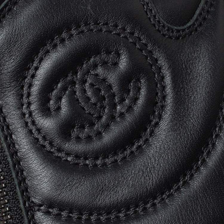 Pre Owned Chanel Black Leather Double Zip CC High Top Sneakers Size 40