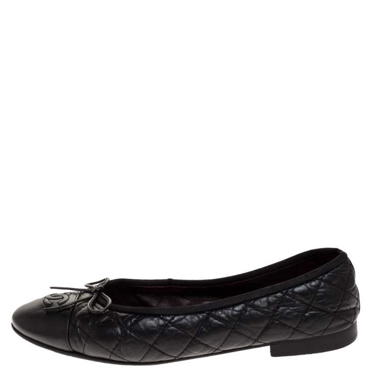 Chanel Black Crinkled Quilted Leather CC Bow Cap Toe Ballet Flats
