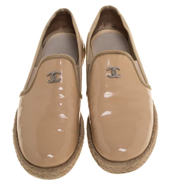 Pre Owned Chanel Beige Patent Leather Espadrille Slip On Loafers Size 36