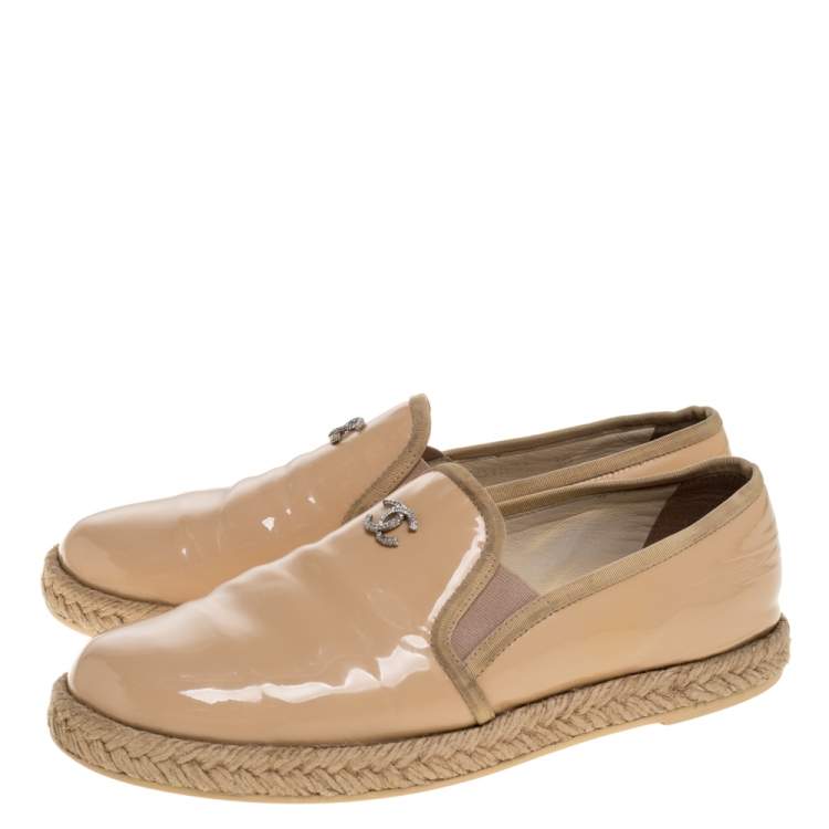 Pre Owned Chanel Beige Patent Leather Espadrille Slip On Loafers Size 36