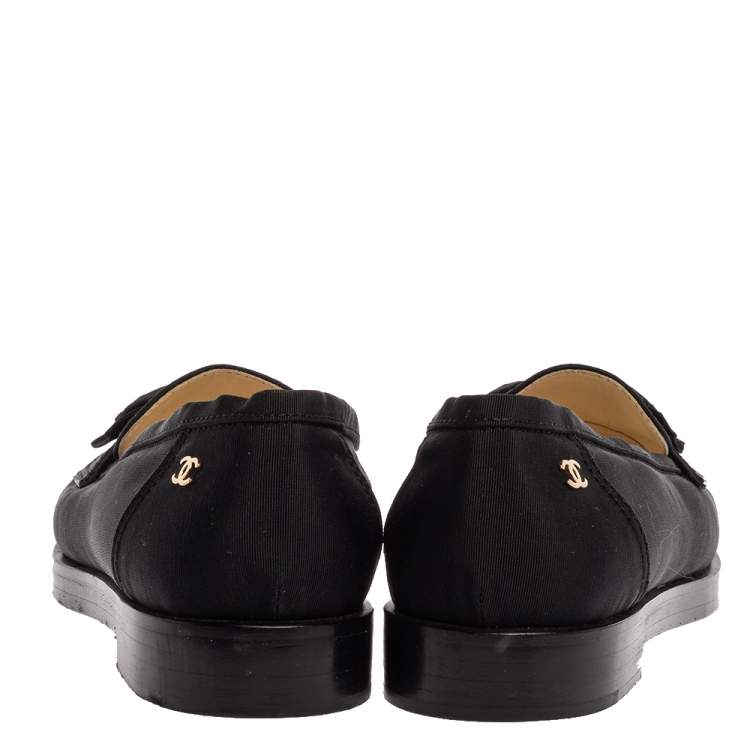 مملوكة مسبقًا Chanel Black Canvas CC Bow Slip On Loafers Size 39.5