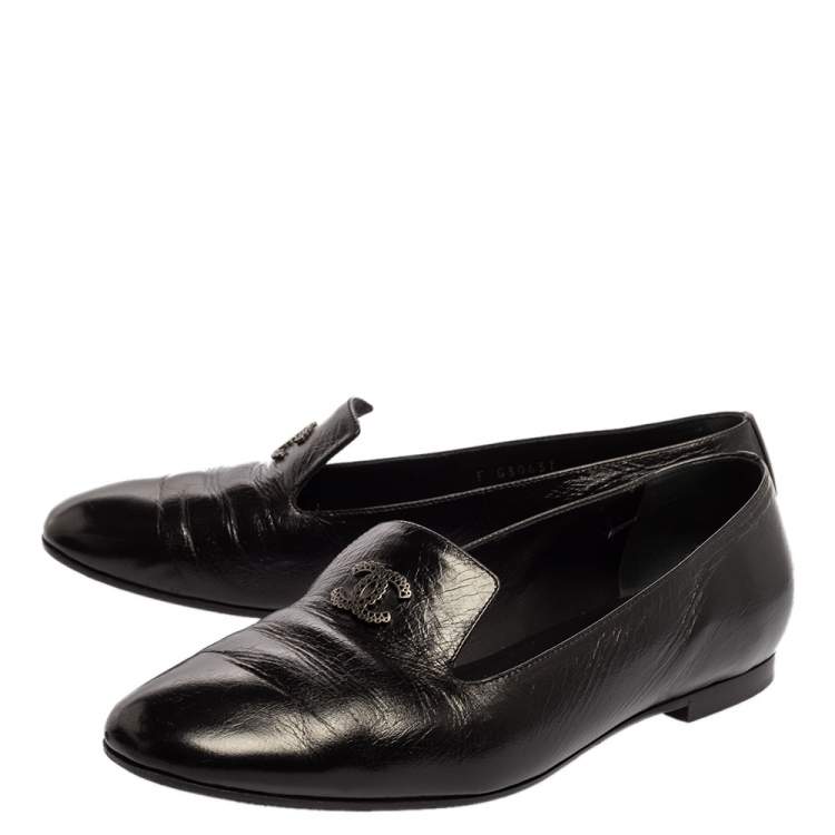 Pre Owned Chanel Black Leather CC Slip On Loafers Size 39.5