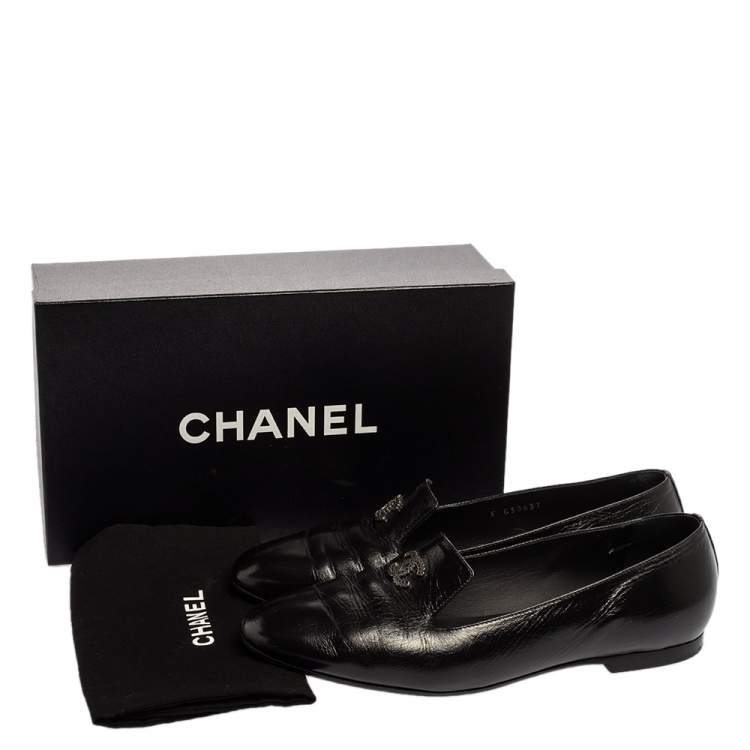 Pre Owned Chanel Black Leather CC Slip On Loafers Size 39.5