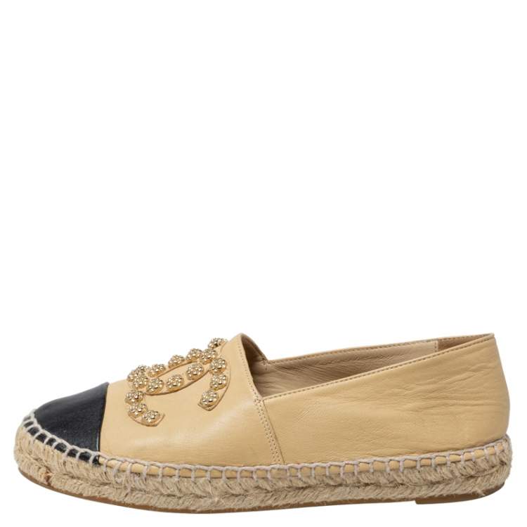 Pre Owned Chanel Beige/Black Leather Embellished Interlocking CC Logo Espadrilles Sneakers Size 37