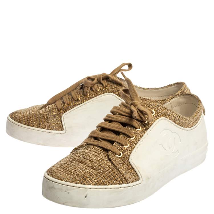 مملوكة مسبقًا Chanel White/Gold Rubber And Tweed Fantasy Sneakers Size 39.5