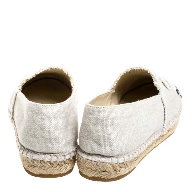 Pre Owned Chanel White/Black Canvas CC Espadrille Flat Loafers Size 41