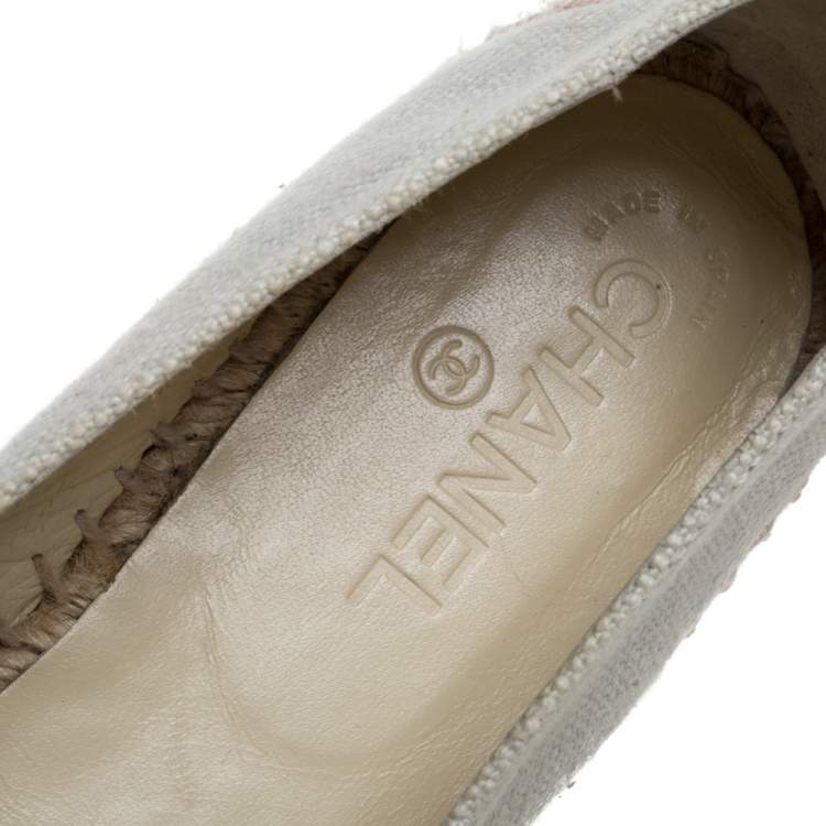 Pre Owned Chanel White/Black Canvas CC Espadrille Flat Loafers Size 41