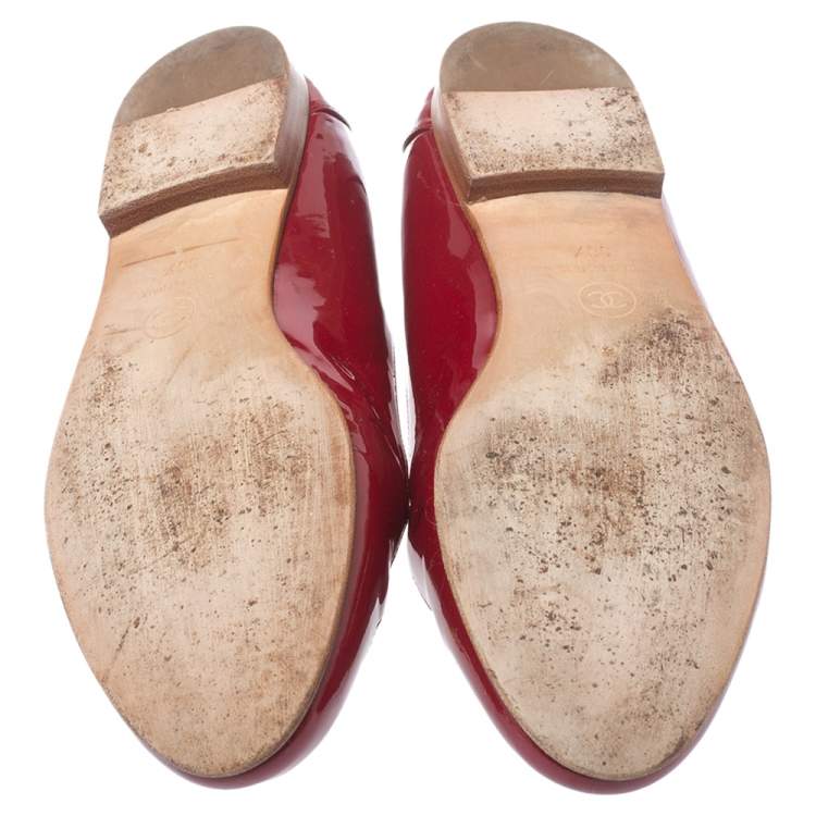 Pre Owned Chanel Red/White Patent Leather Chain-link Loafers Size 38.5