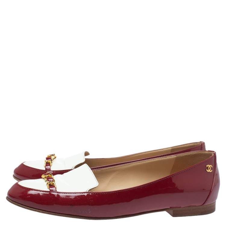 Pre Owned Chanel Red/White Patent Leather Chain-link Loafers Size 38.5