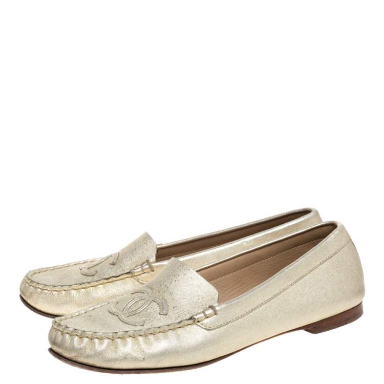 Pre Owned Chanel Shimmery Gold Leather CC Loafers Size 38
