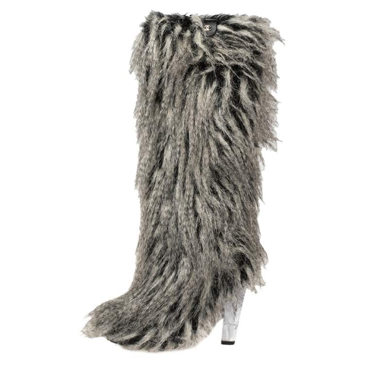 Yeti boots | Fluffy boots, Fur boots, Fuzzy boots