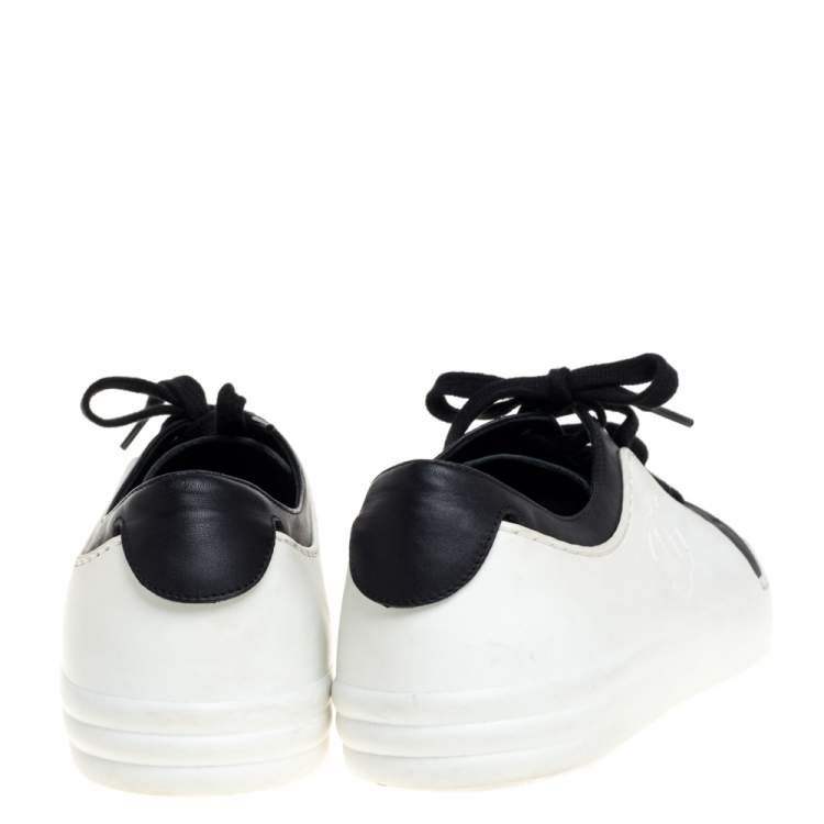 Pre Owned Chanel Black/White Rubber and Leather CC Low Top Sneakers Size 40