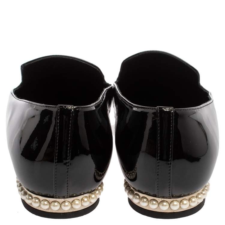 Pre Owned Chanel Black Patent Leather CC Faux Pearl Loafers Size 37