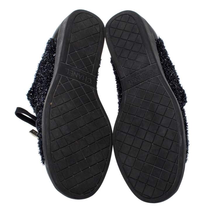 Pre Owned Chanel Black/Navy Blue Shimmery Tweed and Patent Leather Cap Toe Sneakers Size 38