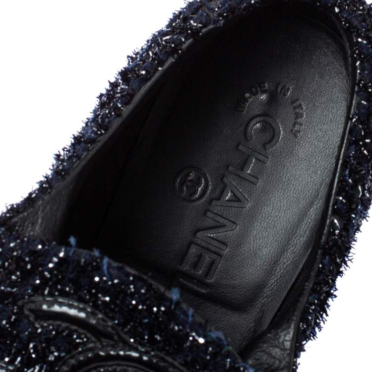 Pre Owned Chanel Black/Navy Blue Shimmery Tweed and Patent Leather Cap Toe Sneakers Size 38
