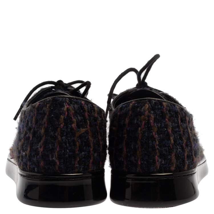 مملوكة مسبقًا Chanel Multicolor Tweed And Leather CC Cap Toe Low Top Sneakers Size 36.5
