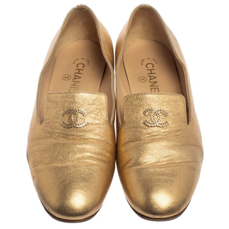 Pre Owned Chanel Metallic Gold Leather CC Embellished Loafers Size 39