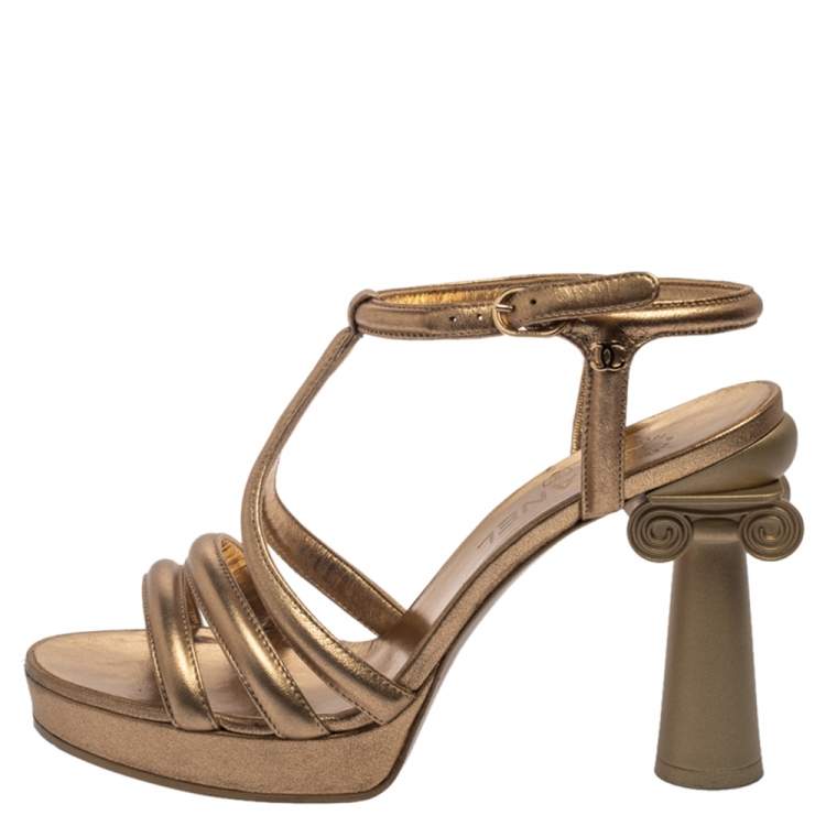 Leather sandals Chanel Gold size 39.5 EU in Leather - 25273978