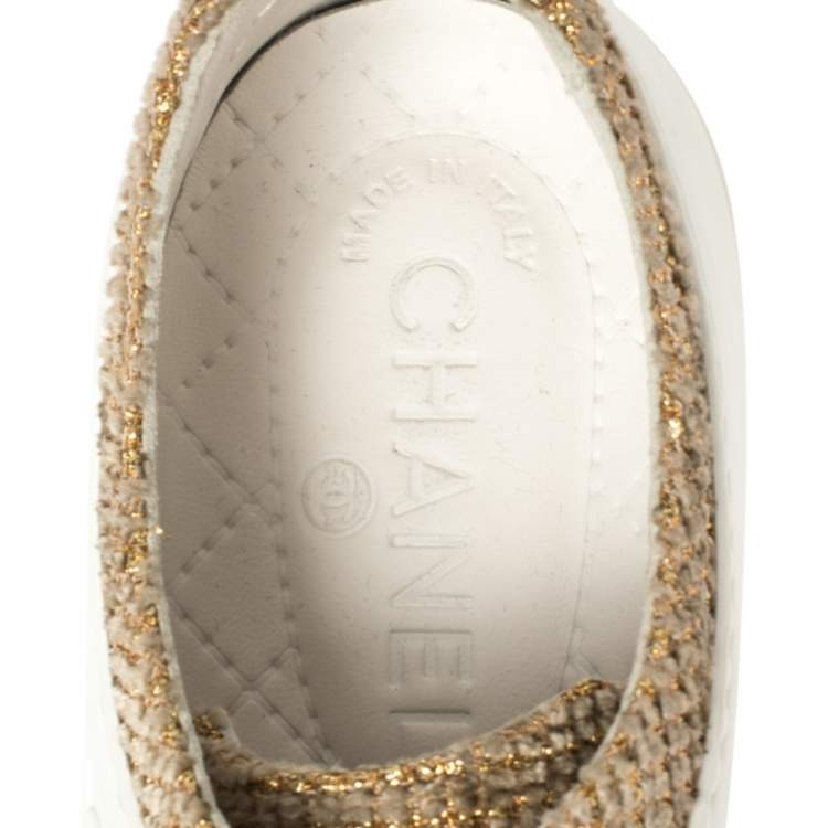 Pre Owned Chanel White Leather/Tweed CC Low Top Sneakers Size 37.5
