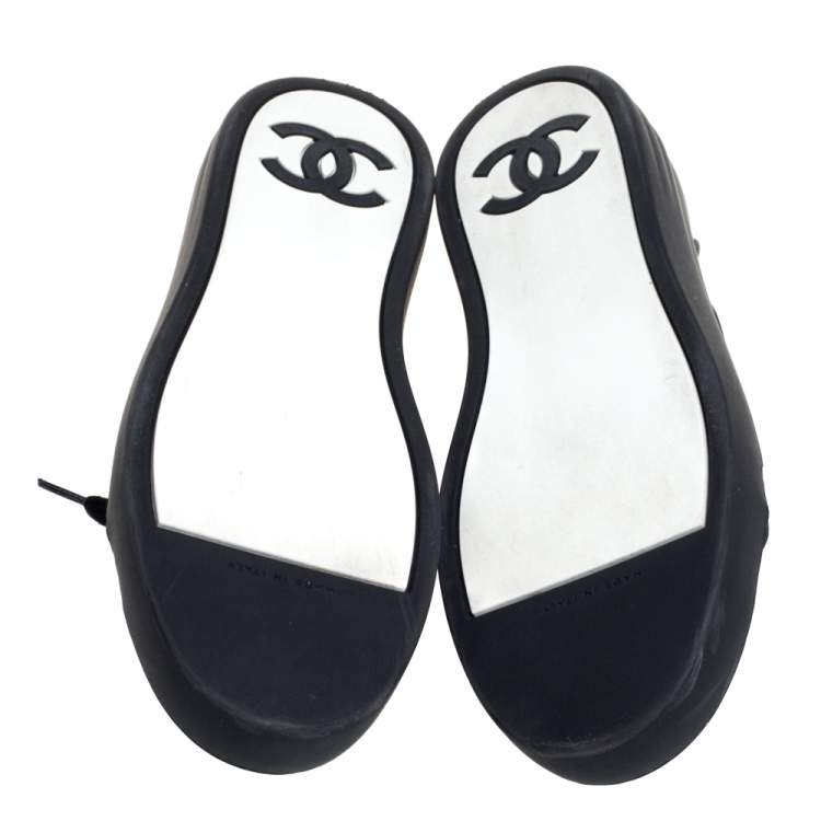 Pre Owned Chanel Black Rubber and Leather CC Low Top Sneakers Size 36.5