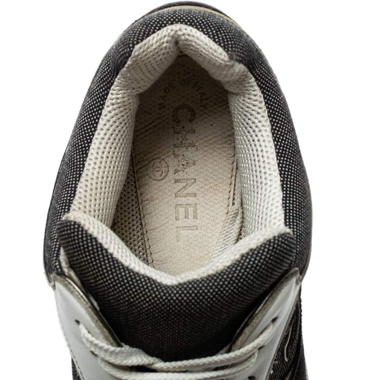 Pre Owned Chanel Grey/White Canvas And Leather  Low-Top CC Trainer Sneakers Size 39