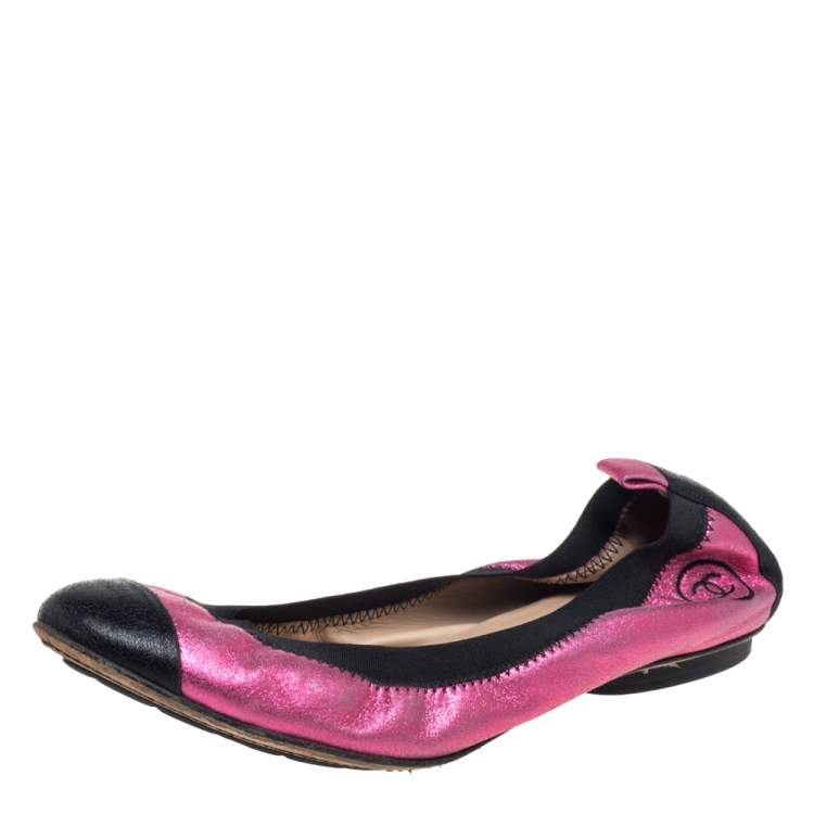 Chanel Pink/Black Leather CC Scrunch Ballet Flats Size 38.5 Chanel