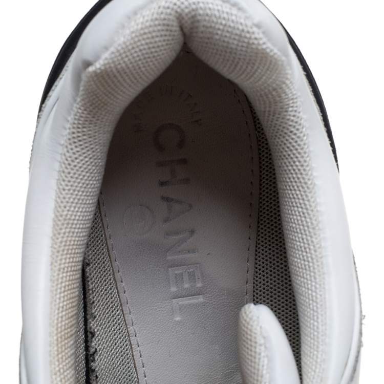 Pre Owned Chanel White/Black Leather And Fabric CC Low Top Sneakers Size 40