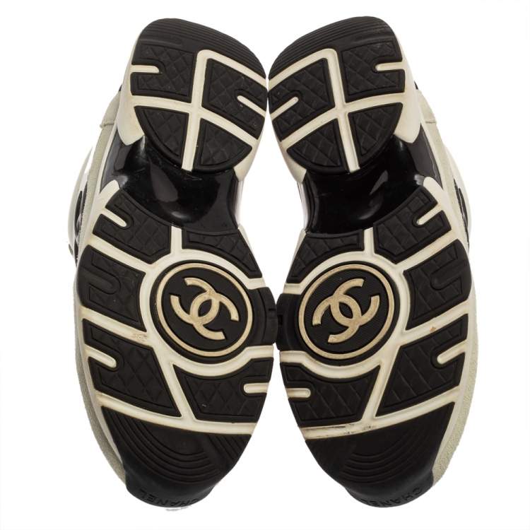 Pre Owned Chanel White Leather and Suede CC Lace Up Sneakers Size 41