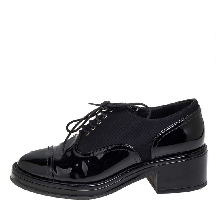 Pre Owned Chanel Black Patent Leather and Fabric Lace Up Block Heel Oxford Size 37