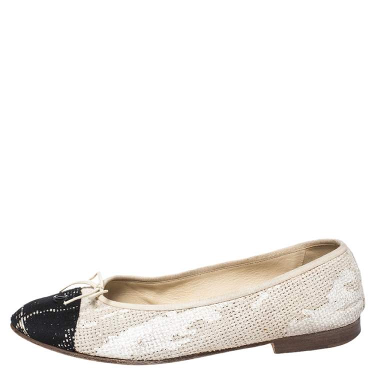 Chanel White/Black Tweed And Fabric CC Cap Toe Bow Ballet Flats Size 39  Chanel