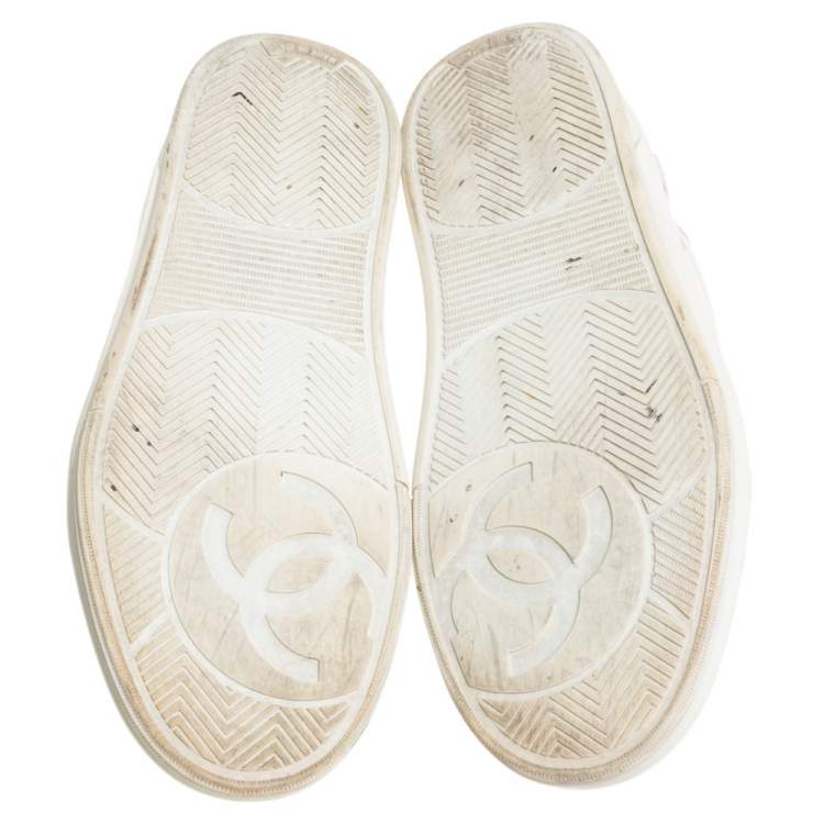 Pre Owned Chanel White Perforated Leather Low Top Sneakers Size 37