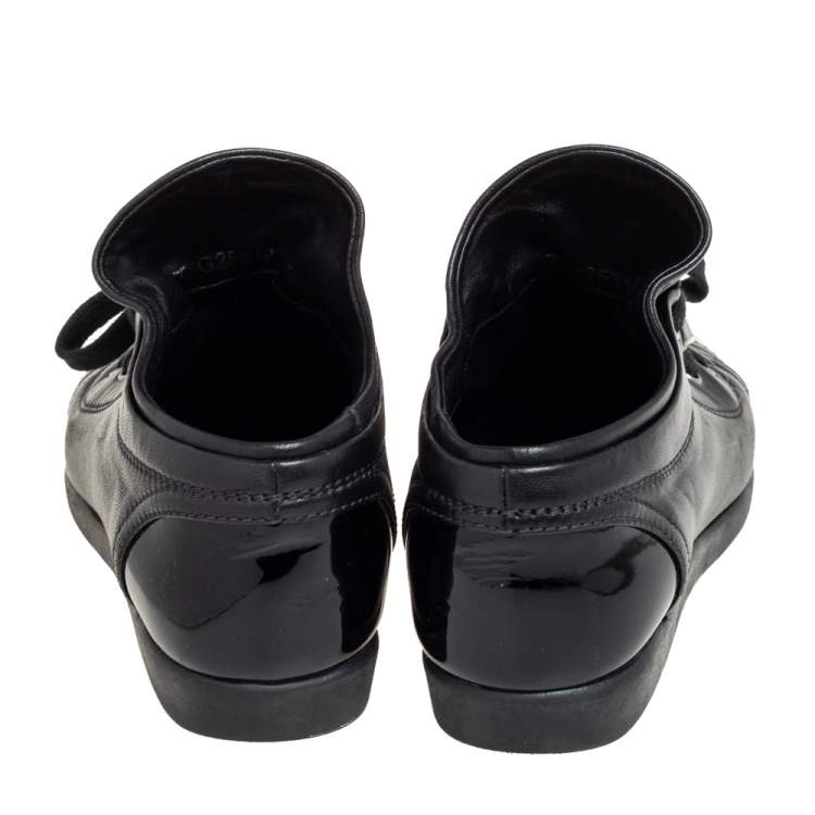 Pre Owned Chanel Black Patent And Leather CC Sneakers Size 35.5