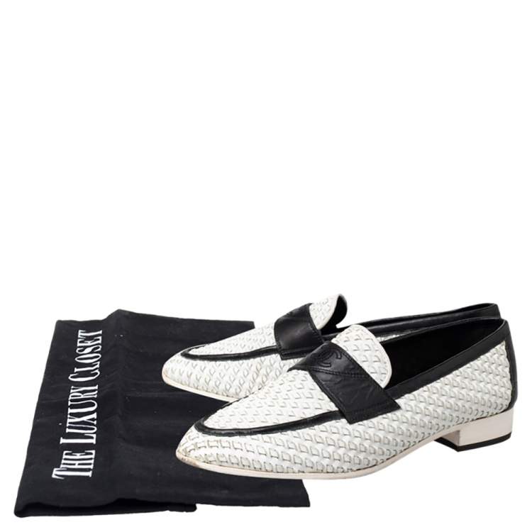 Pre Owned Chanel White/Black Woven Leather Slip On Loafers Size 38