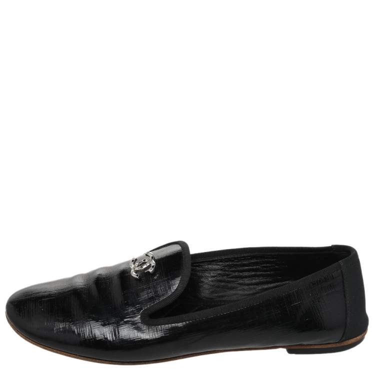 Pre Owned Chanel Black Patent Leather CC Smoking Slippers Size 37.5