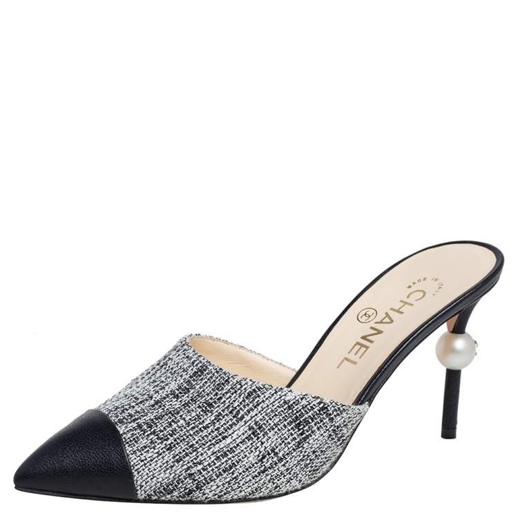Chanel White/Black Tweed and Leather CC Pearl Heel Open Toe Mules