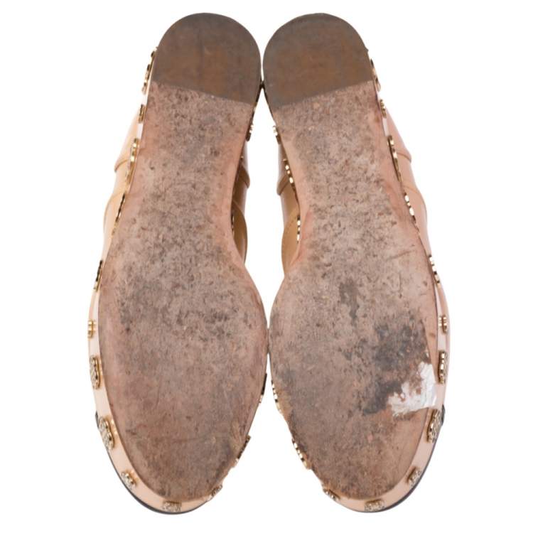 Pre Owned Chanel Beige/ Black Patent Leather and Leather Camellia Platform Lace Up Oxfords Size 39.5