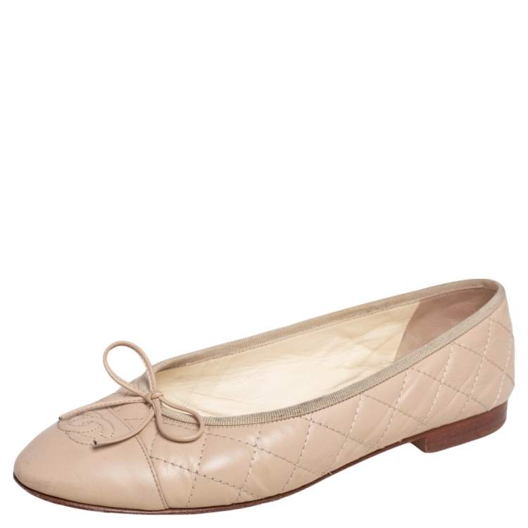 Chanel Beige Quilted Leather CC Cap Toe Bow Ballet Flats Size 38 Chanel |  The Luxury Closet